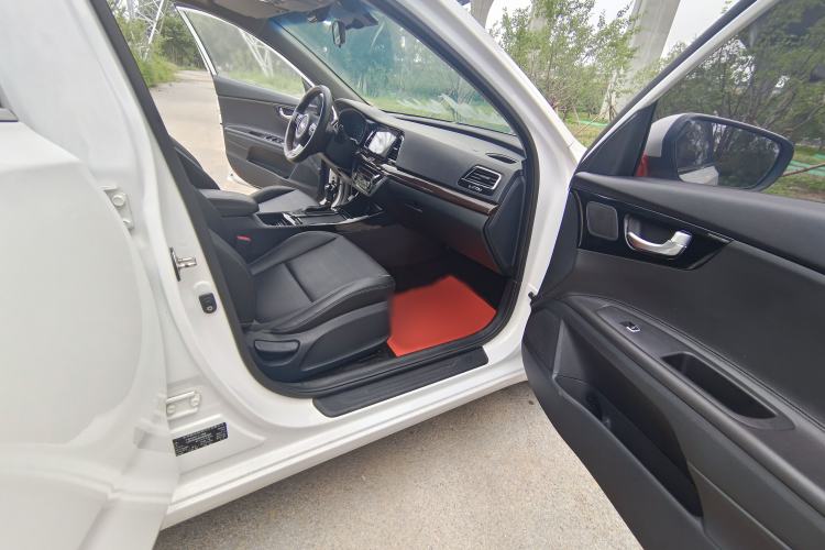 Used Kia K4 2014 1.8L Automatic GLS Right Front Seat