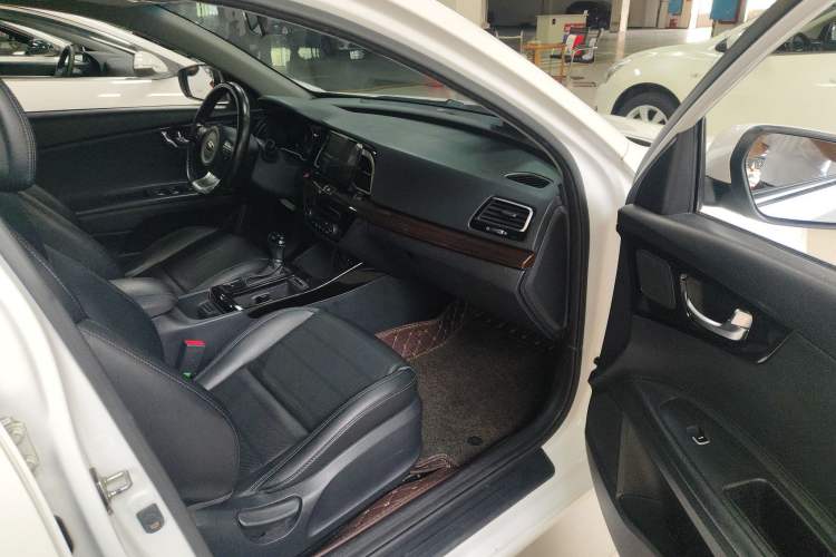 Used Kia K4 2014 1.6T Automatic Turbo Right Front Seat
