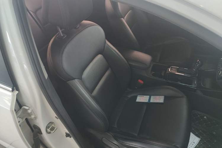 Used Kia K4 2014 1.6T Automatic Turbo Right Front Seat