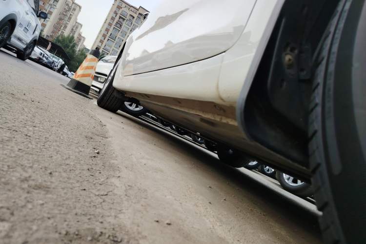 Used Kia K4 2014 1.8L Automatic GLS Right Side Sill