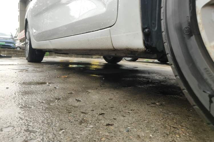 Used Kia K4 2014 1.8L Automatic DLX Right Side Sill