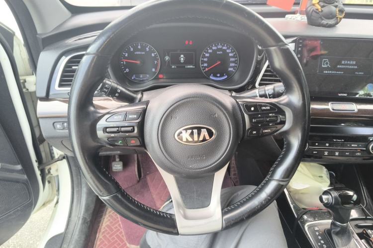 Used Kia K4 2014 1.8L Automatic DLX Steering Wheel