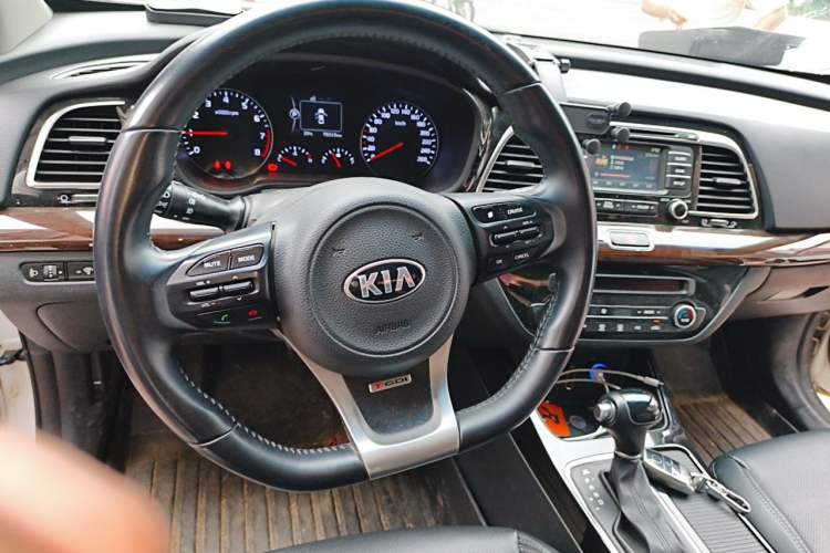 Used Kia K4 2014 1.6T Automatic Turbo Steering Wheel