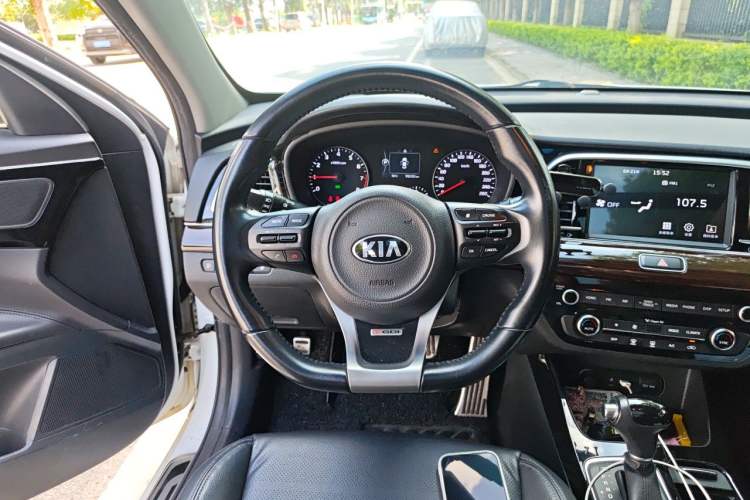Used Kia K4 2014 1.6T Automatic Turbo Steering Wheel