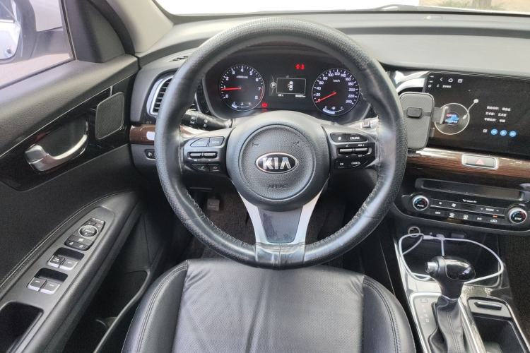 Used Kia K4 2014 1.8L Automatic DLX Steering Wheel