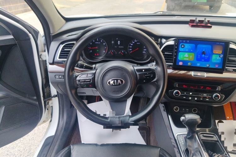 Used Kia K4 2014 1.8L Automatic GLS Steering Wheel