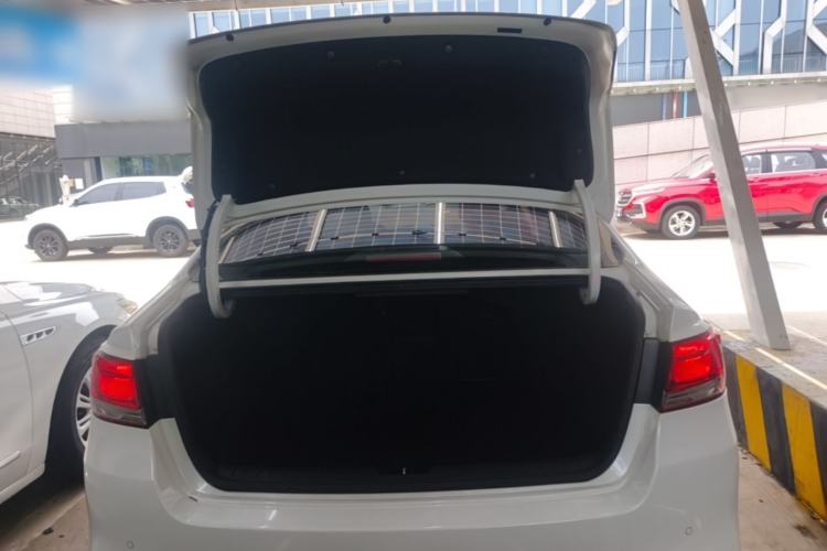 Used Kia K4 2014 1.8L Automatic GLS Trunk
