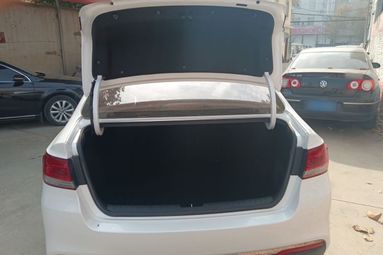 Used Kia K4 2014 1.8L Manual GL Trunk