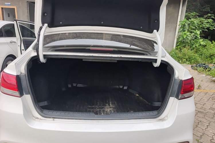 Used Kia K4 2014 1.8L Manual GL Trunk