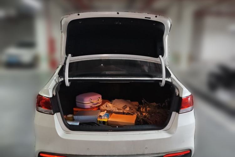 Used Kia K4 2014 1.8L Automatic GLS Trunk