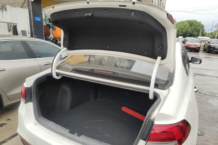 Used Kia K4 2014 1.8L Automatic DLX Trunk