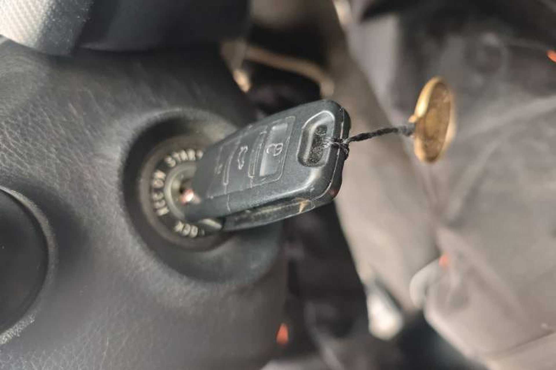Used Kia K4 2014 1.8L Manual GL Vehicle Key