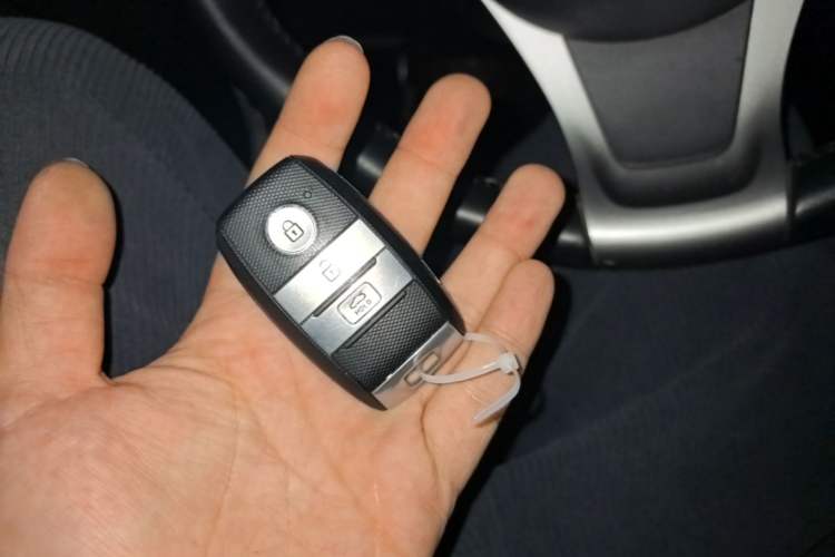 Used Kia K4 2014 1.8L Automatic DLX Vehicle Key