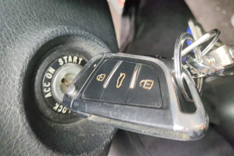 Used Kia K4 2014 1.8L Automatic GL Vehicle Key