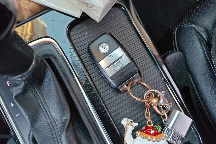 Used Kia K4 2014 1.8L Automatic DLX Vehicle Key