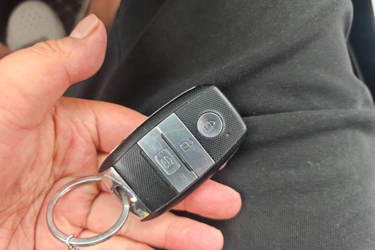 Used Kia K4 2014 1.6T Automatic Turbo Vehicle Key
