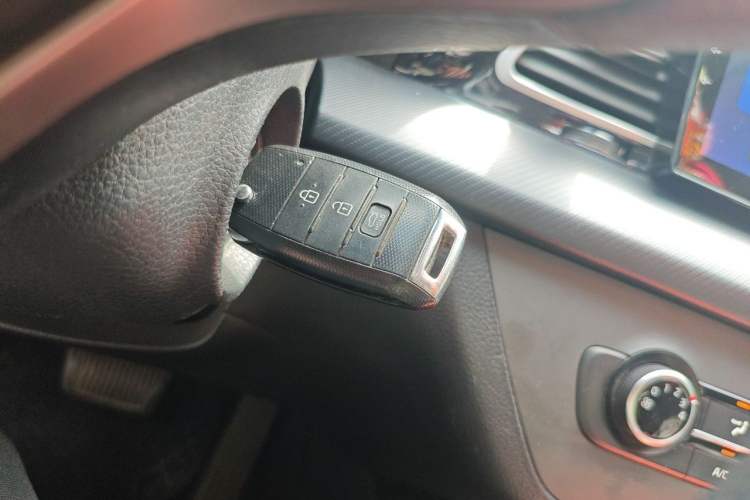 Used Kia K4 2014 1.8L Automatic GL Vehicle Key