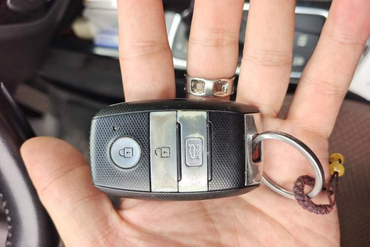 Used Kia K4 2014 1.6T Automatic Turbo Vehicle Key