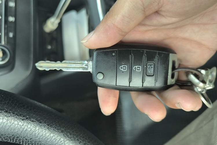 Used Kia K4 2014 1.8L Manual GL Vehicle Key