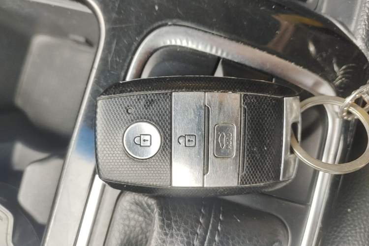 Used Kia K4 2014 1.8L Automatic GLS Vehicle Key