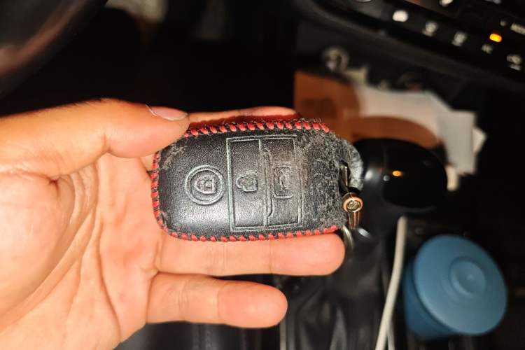 Used Kia K4 2014 1.8L Automatic DLX Vehicle Key
