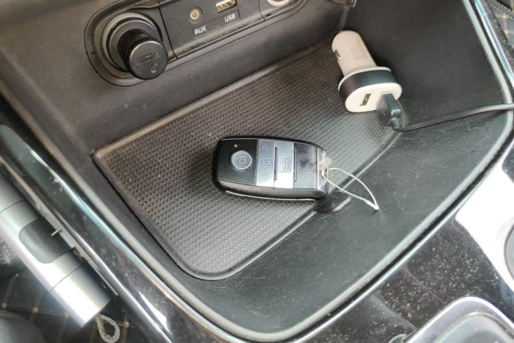 Used Kia K4 2014 1.8L Automatic DLX Vehicle Key