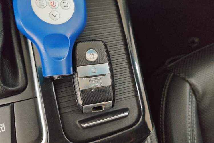 Used Kia K4 2014 1.8L Automatic GLS Vehicle Key