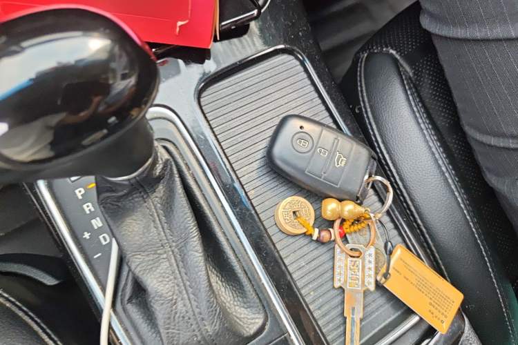 Used Kia K4 2014 1.8L Automatic DLX Vehicle Key