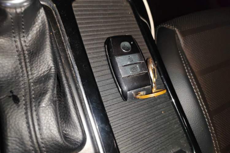 Used Kia K4 2014 1.8L Automatic GLS Vehicle Key