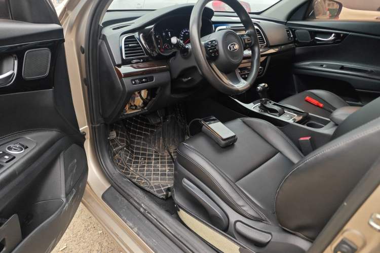 Used Kia K4 2014 1.8L Automatic GLS Driver Seat