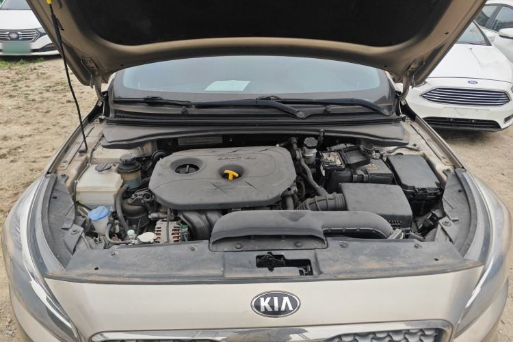 Used Kia K4 2014 1.8L Automatic GLS Engine Bay