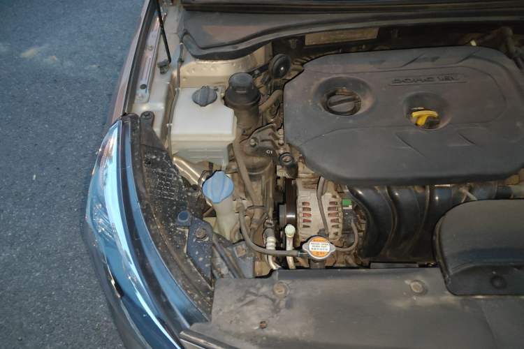 Used Kia K4 2014 1.8L Automatic DLX Engine Bay Right