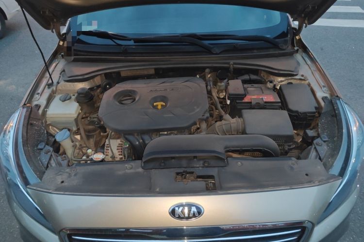 Used Kia K4 2014 1.8L Automatic DLX Engine Bay