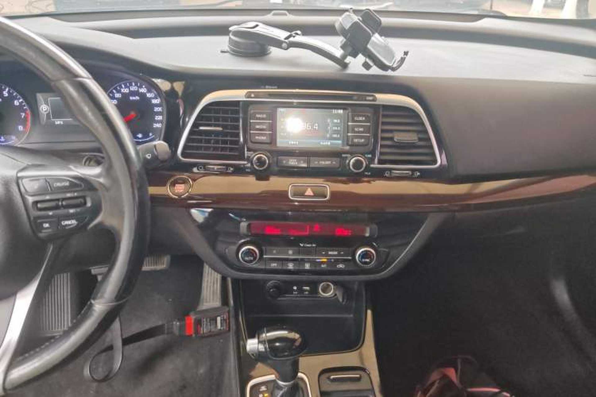 Used Kia K4 2015 1.8L Automatic DLX Special Audio And AC Panel