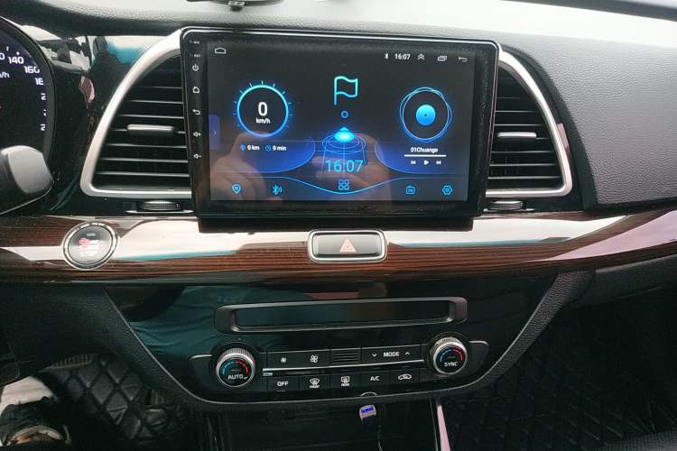 Used Kia K4 2015 1.8L Automatic GLS Special Audio And AC Panel