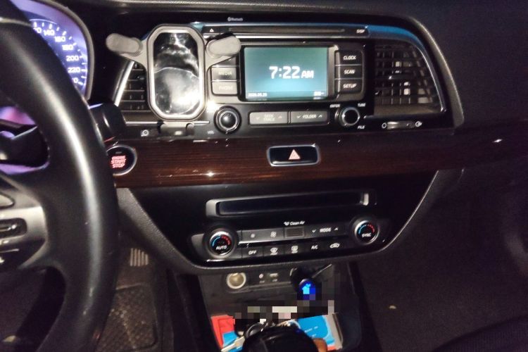 Used Kia K4 2015 1.8L Automatic DLX Special Audio And AC Panel