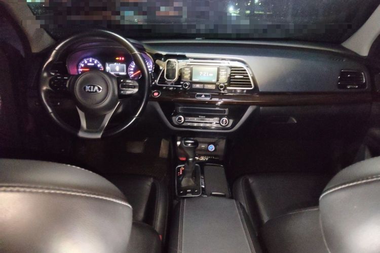 Used Kia K4 2015 1.8L Automatic DLX Special Center Console