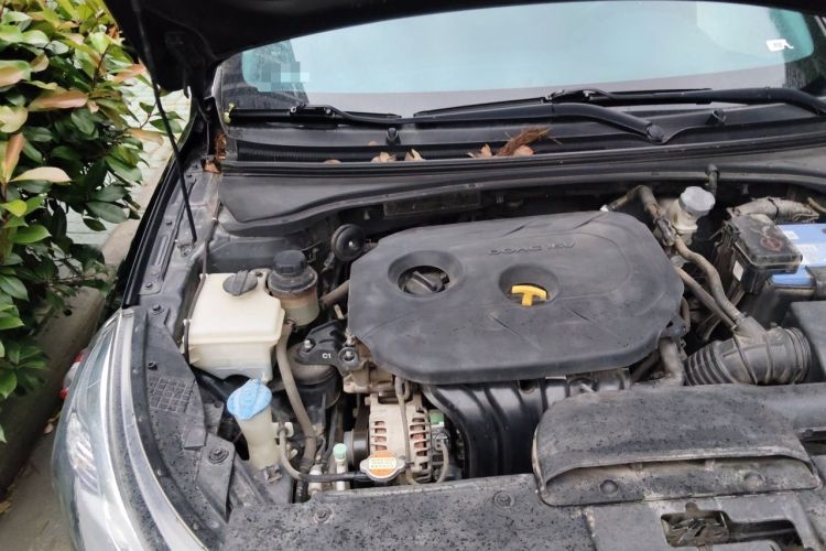 Used Kia K4 2015 1.8L Automatic GLS Special Engine Bay Right