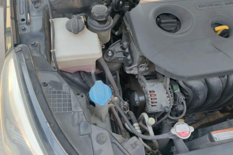 Used Kia K4 2015 1.8L Automatic GLS Special Engine Bay Right