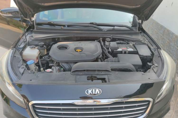 Used Kia K4 2015 1.8L Automatic GLS Special Engine Bay