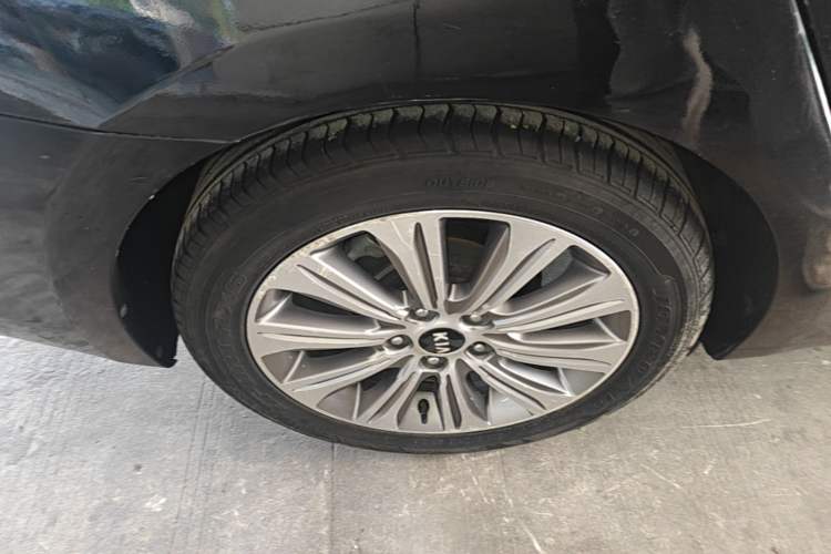Used Kia K4 2015 1.8L Automatic GLS Special Exterior 5