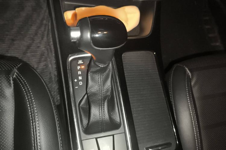 Used Kia K4 2015 1.6T Automatic T-GLS Special Gear Lever