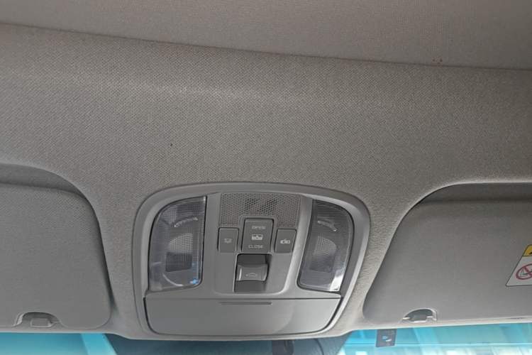 Used Kia K4 2015 1.8L Automatic GLS Special Headliner