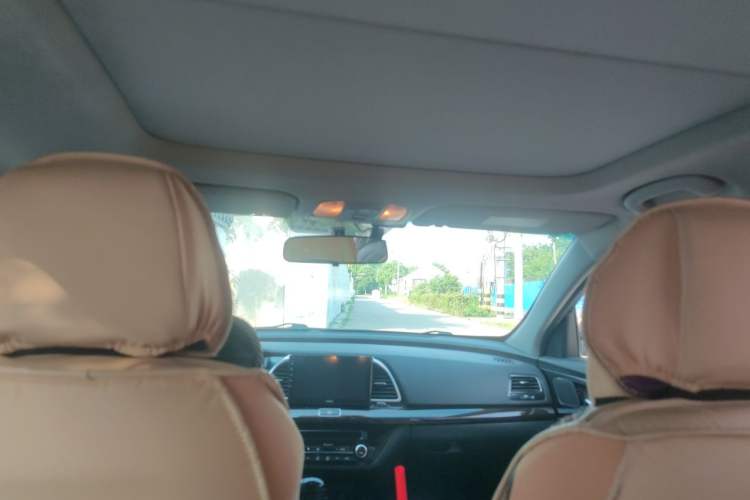 Used Kia K4 2015 1.8L Automatic GLS Special Headliner