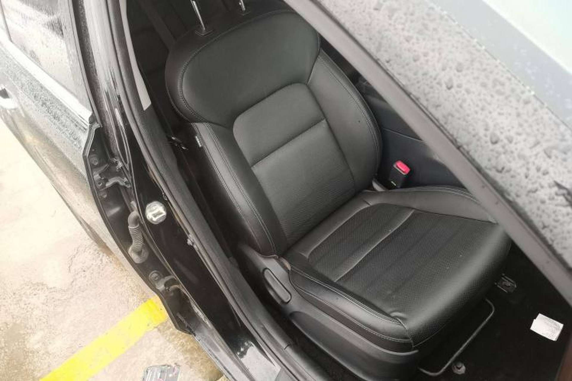 Used Kia K4 2015 1.8L Automatic DLX Special Right Front Seat