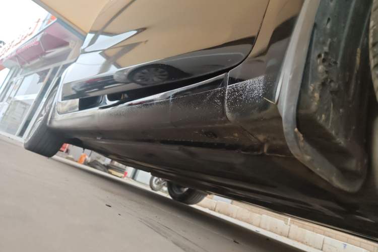 Used Kia K4 2015 1.8L Automatic DLX Special Right Side Sill