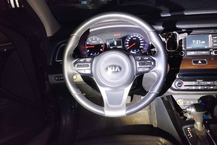 Used Kia K4 2015 1.8L Automatic DLX Special Steering Wheel