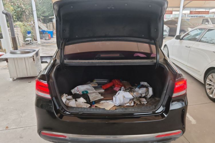 Used Kia K4 2015 1.8L Automatic DLX Special Trunk