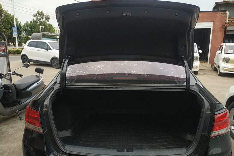 Used Kia K4 2015 1.8L Automatic GLS Special Trunk