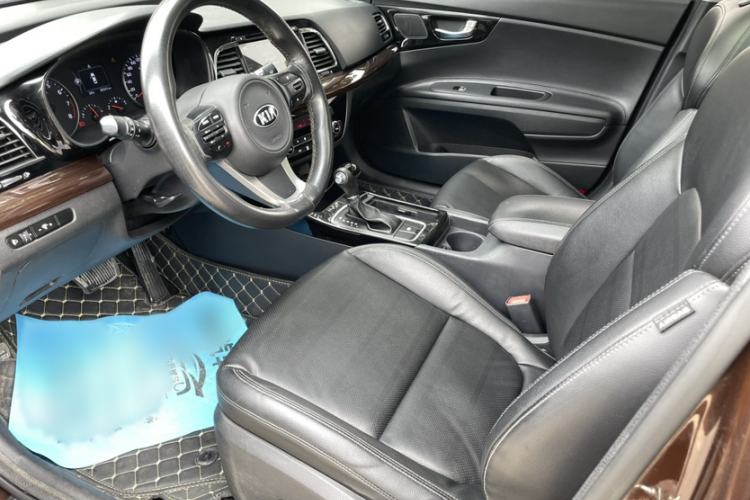 Used Kia K4 2015 1.8L Automatic GLS Special Interior 2